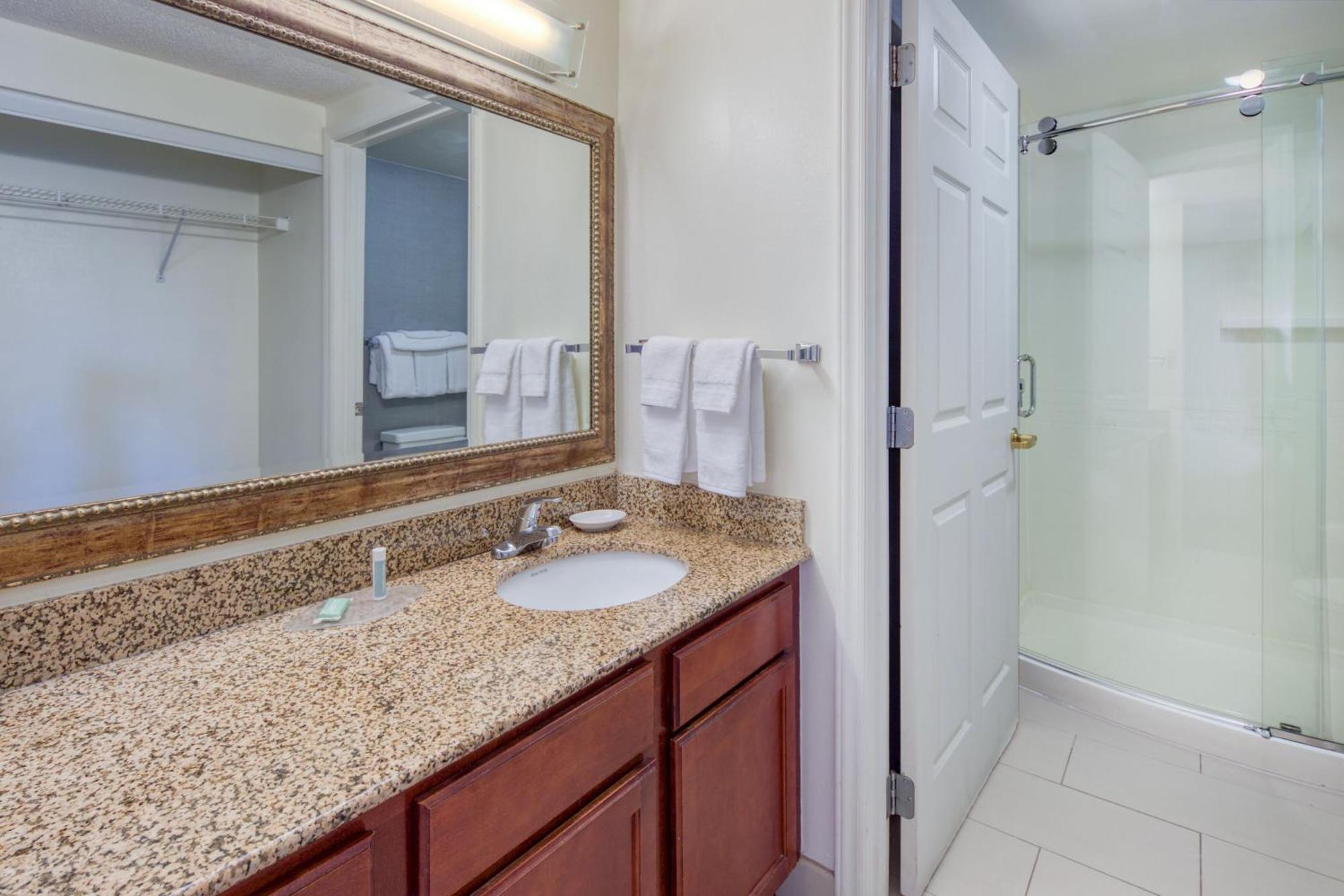 Residence Inn By Marriott Raleigh Crabtree Valley Екстер'єр фото